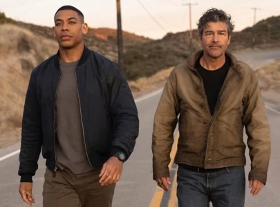 hbo max reveals first lanterns teaser with kyle chandler and aaron pierre