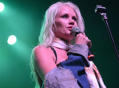 lauren bennett party rock anthem singer and g r l member dies at 37