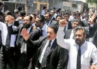 lawyers boycott courts over governor s rule
