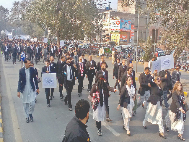 lawyers take to the streets to protest against 26th amendment and peca act in lahore photo ppi