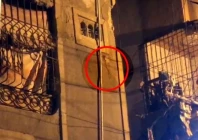 cracks appear in lyari building after earthquake last night cracks appear in lyari building after earthquake last night