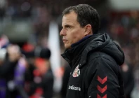 sunderland manager regis le bris before the match against everton on november 3 photo reuters sunderland manager regis le bris before the match against everton on november 3 photo reuters