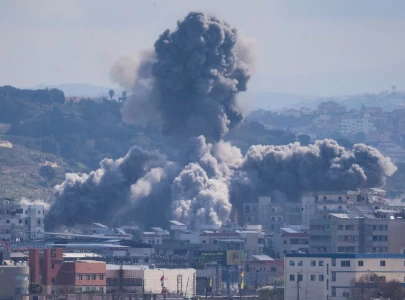 iran halts oil traffic sounds alarm on ceasefire violations as israel attacks lebanon iran halts oil traffic sounds alarm on ceasefire violations as israel attacks lebanon