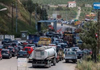 residents including displaced people are stuck in traffic as they head north from southern lebanon amid a 10 day ceasefire between israel and lebanon in burj rahal lebanon april 20 2026 photo reuters