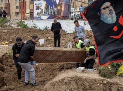 new israeli attacks kill at least 7 in southern lebanon
