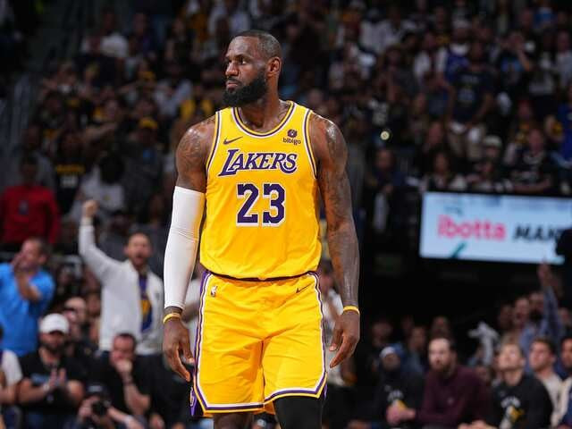 lebron james reportedly reached two year agreement to remain with lakers and team up with son lebron james reportedly reached two year agreement to remain with lakers and team up with son