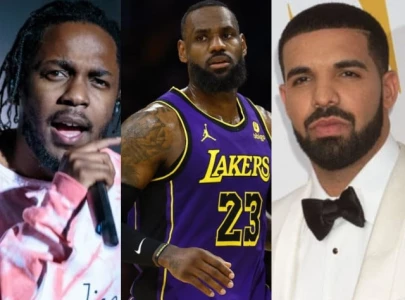 drake disses lebron james by changing lyrics during concert performance of non stop