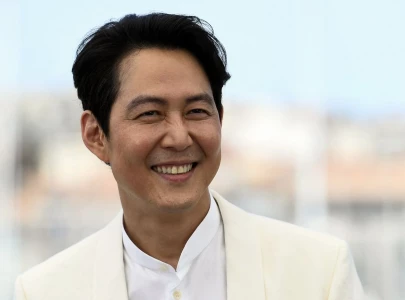 woman loses 350 000 in deepfake romance scam impersonating squid game star lee jung jae