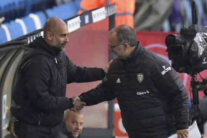 leeds s bielsa prepares for guardiola s bag of surprises