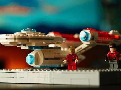 lego unveils first star trek set featuring uss enterprise d and next generation crew