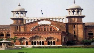 Lahore High Court directs govt to adopt Urdu as Pakistan's