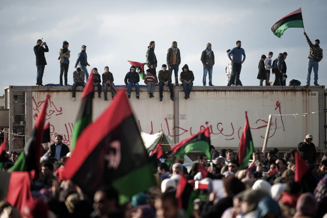qaddafi s forces regain control of zawiyah centre