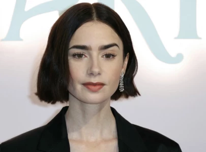 lily collins new york fashion week appearance sparks concern over significant weight loss lily collins new york fashion week appearance sparks concern over significant weight loss