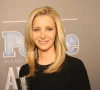 lisa kudrow slams new sitcoms for avoiding uncomfortable jokes