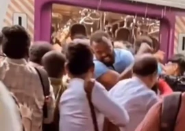 commuter s struggle to exit local train goes viral on social media