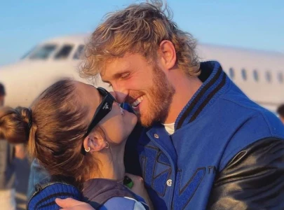 logan paul and fiancee nina agdal announce pregnancy