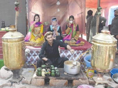 folk melodies and craft traditions energise lok mela folk melodies and craft traditions energise lok mela