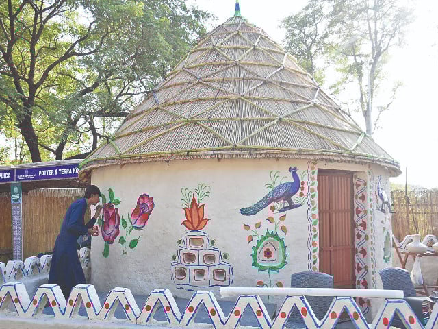 Folk rhythms mark Lok Mela opening