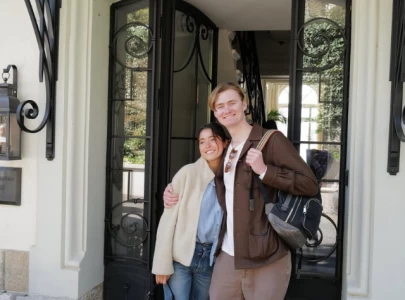 lola consuelos shares sweet anniversary photos with boyfriend cassius kidston