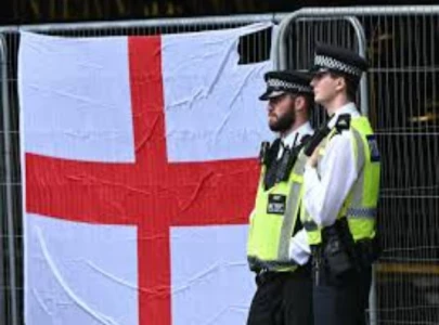 londoners asylum seekers on edge due to protests londoners asylum seekers on edge due to protests