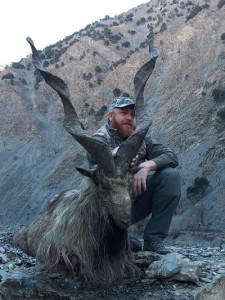 american hunts down longest horned markhor in chitral american hunts down longest horned markhor in chitral