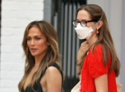 jennifer lopez and violet affleck enjoy quality time in the hamptons
