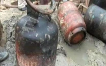 gas cylinder blast kills five of a family