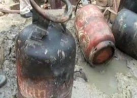 teen injured in cng cylinder blast