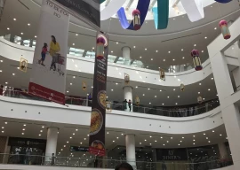 mega malls high luxury low sales