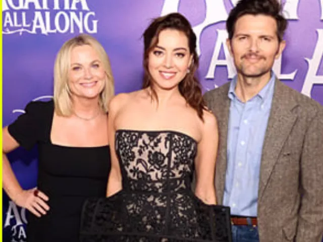 aubrey plaza reunites with parks and recreation co stars amy poehler and adam scott aubrey plaza reunites with parks and recreation co stars amy poehler and adam scott