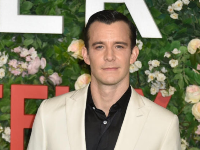 luke thompson hints at potential lead role for benedict in bridgerton season 4 luke thompson hints at potential lead role for benedict in bridgerton season 4