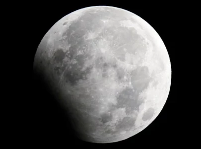 partial lunar eclipse to be visible in pakistan on wednesday partial lunar eclipse to be visible in pakistan on wednesday