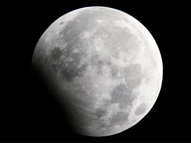 partial lunar eclipse to be visible in pakistan on wednesday partial lunar eclipse to be visible in pakistan on wednesday