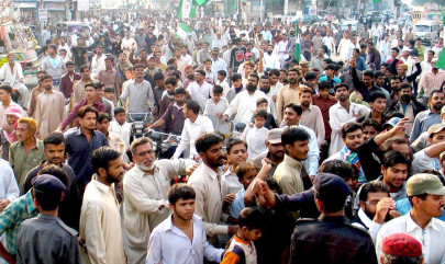 post operation lyari tense as ex pac men buried