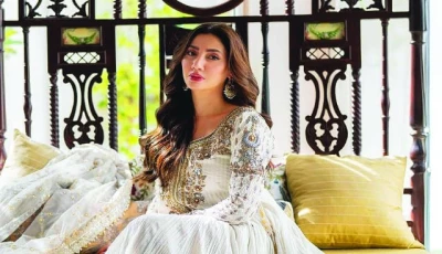 mahira khan celebrates 14 years in the entertainment industry photo instagram