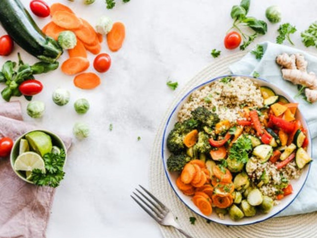 5 nutrition myths we ve all come across 5 nutrition myths we ve all come across