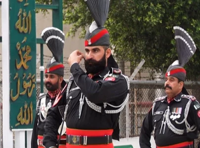 victory celebrated at wagah border citizens shower flowers on rangers as india skips ceremony victory celebrated at wagah border citizens shower flowers on rangers as india skips ceremony