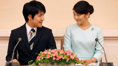 japan royal gives up title marries university sweetheart japan royal gives up title marries university sweetheart