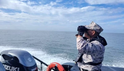a staff member of the malaysian maritime enforcement agency searches for victims of a boat from buthidaung myanmar that sank near the malaysia thailand border during a search and rescue operation close to langkawi malaysia november 9 2025 photo reuters a staff member of the malaysian maritime enforcement agency searches for victims of a boat from buthidaung myanmar that sank near the malaysia thailand border during a search and rescue operation close to langkawi malaysia november 9 2025 photo reuters