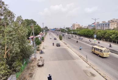 sharae faisal which spans approximately 14 kilometres has been selected for the pilot project due to its importance as karachi s main traffic artery and the relative ease of monitoring compliance photo et
