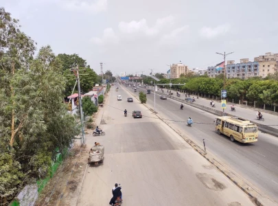 karachi s sharae faisal goes under automated lane watch