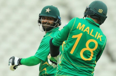 malik opens up as hafeez nears double milestone in t20is malik opens up as hafeez nears double milestone in t20is