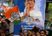 supporters of the all india trinamool congress party attend a rally of chief minister of west bengal mamata banerjee on april 27 2026 photo afp