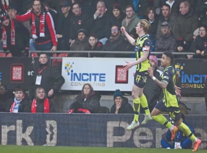 manchester city survive huge cup scare