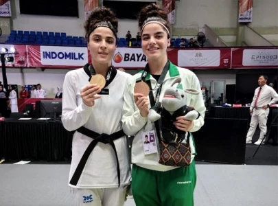 pakistani twin sisters shine in taekwondo win gold and bronze at asian championship pakistani twin sisters shine in taekwondo win gold and bronze at asian championship