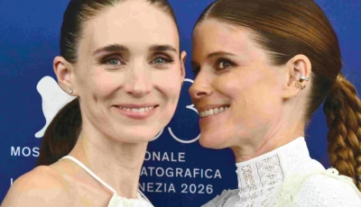 mara sisters speak as one in venice mara sisters speak as one in venice