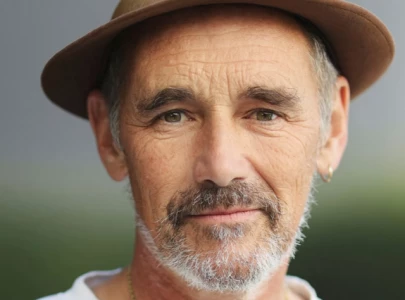 is mark rylance playing dumbledore in new harry potter series adaptation