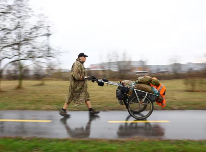 karl bushby s goliath expedition around the globe approaches final stage after 28 years on foot