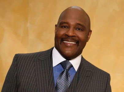 marvin winans faces criticism after scolding church member for donation amount during service marvin winans faces criticism after scolding church member for donation amount during service