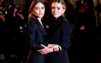 olsen twins stun in rare appearance after winning big at cfda awards